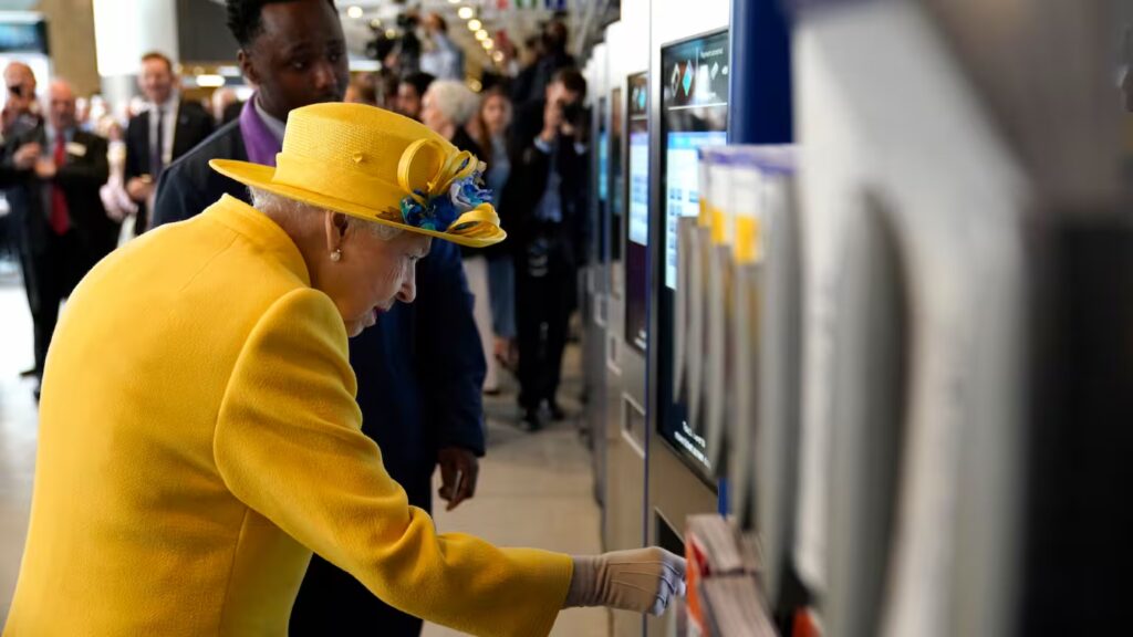 Stay in London Cheap: 6 Insider Areas for 2025 10 Oyster card