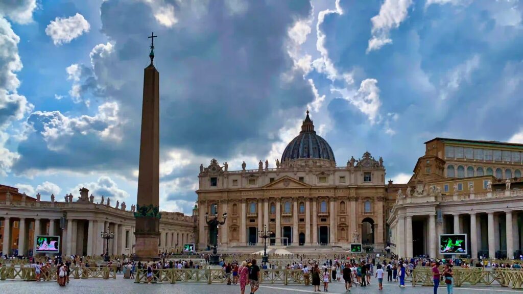 best times to visit vatican city